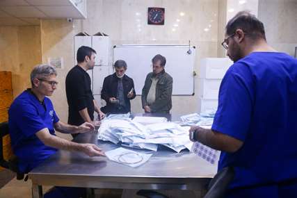 بازدید اصحاب رسانه از پژوهشکده گوارش و کبد دانشگاه